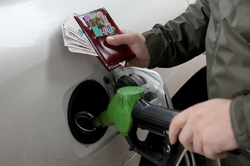 10 Простых лайфхаков для экономии топлива в автомобиле: Полный гид